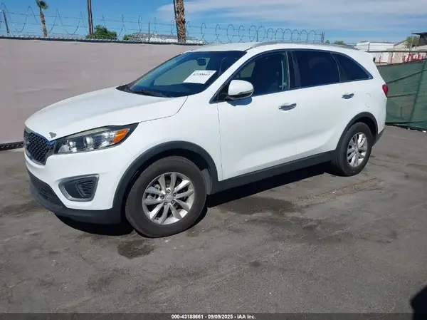 5XYPG4A34GG144780 2016 KIA SORENTO - Image 2