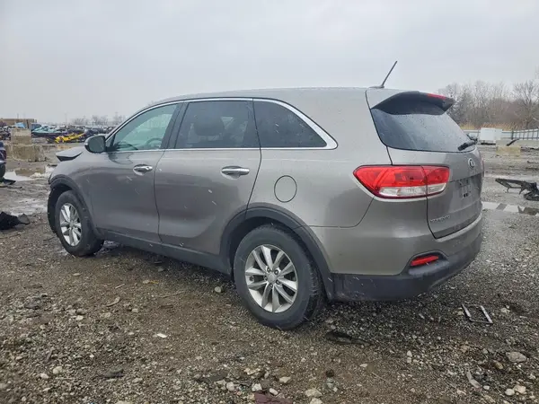 5XYPG4A34GG144925 2016 KIA SORENTO - Image 2