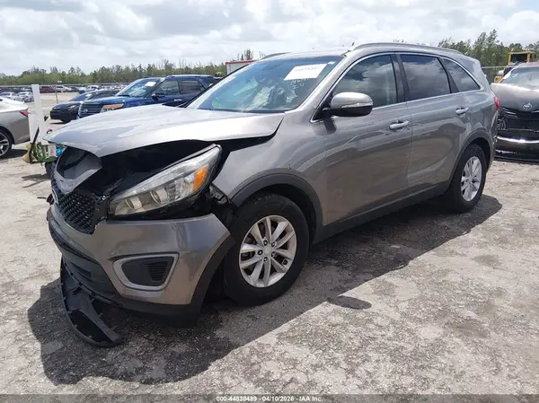 5XYPG4A34GG146741 2016 KIA SORENTO - Image 2