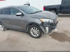 5XYPG4A34GG153365 2016 KIA SORENTO