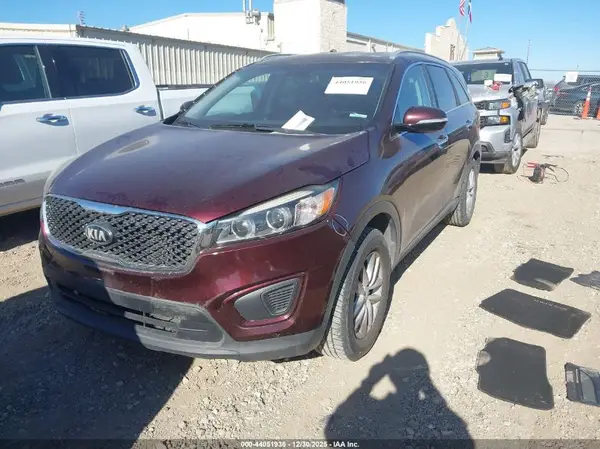 5XYPG4A34GG168948 2016 KIA SORENTO - Image 2