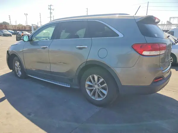 5XYPG4A34GG168979 2016 KIA SORENTO - Image 2