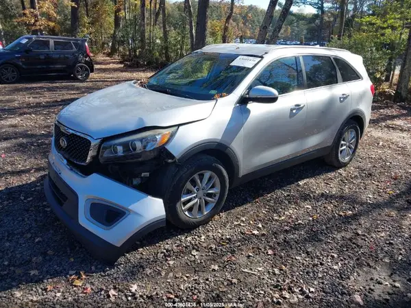 5XYPG4A34GG170215 2016 KIA SORENTO - Image 2