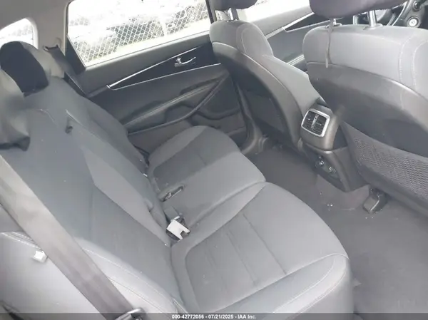 5XYPG4A34GG170358 2016 KIA SORENTO - Image 8