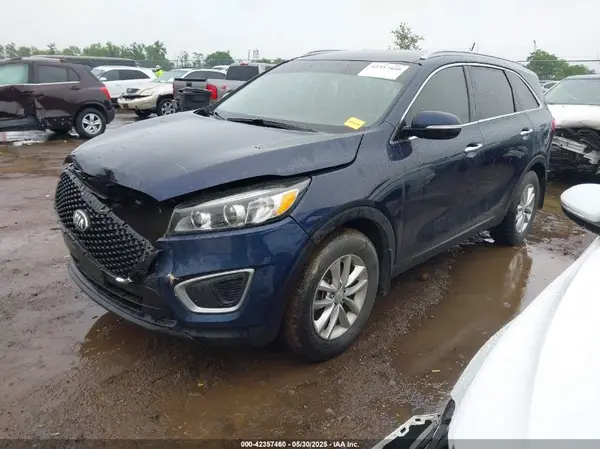 5XYPG4A34GG173812 2016 KIA SORENTO - Image 2