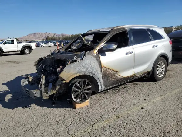 5XYPG4A34HG193303 2017 KIA SORENTO - Image 1