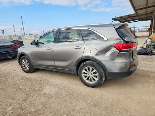 5XYPG4A34HG200721 2017 KIA SORENTO - Image 2