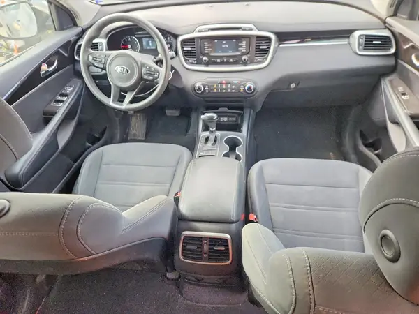 5XYPG4A34HG200721 2017 KIA SORENTO - Image 8