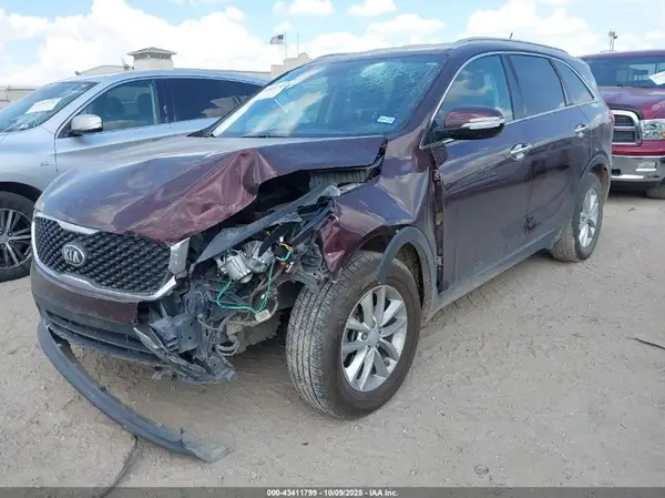5XYPG4A34HG201433 2017 KIA SORENTO - Image 2