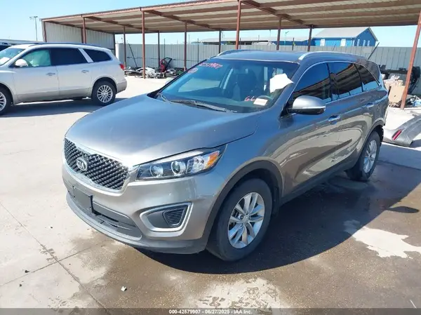 5XYPG4A34HG209130 2017 KIA SORENTO - Image 2