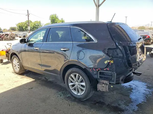 5XYPG4A34HG209404 2017 KIA SORENTO - Image 2