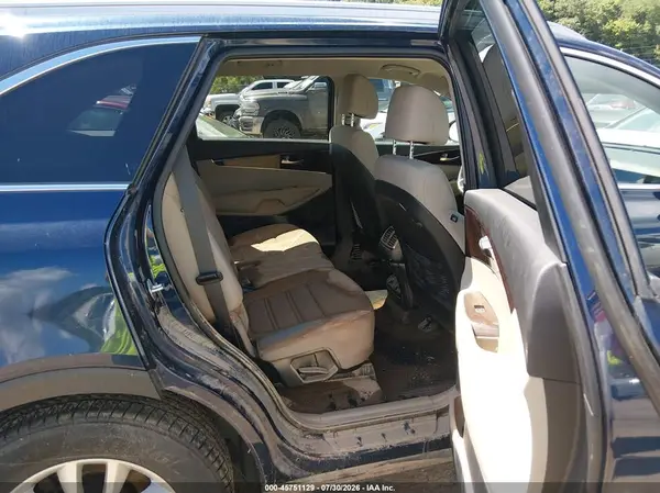 5XYPG4A34HG211864 2017 KIA SORENTO - Image 8