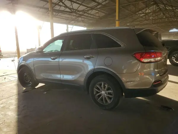 5XYPG4A34HG218815 2017 KIA SORENTO - Image 2