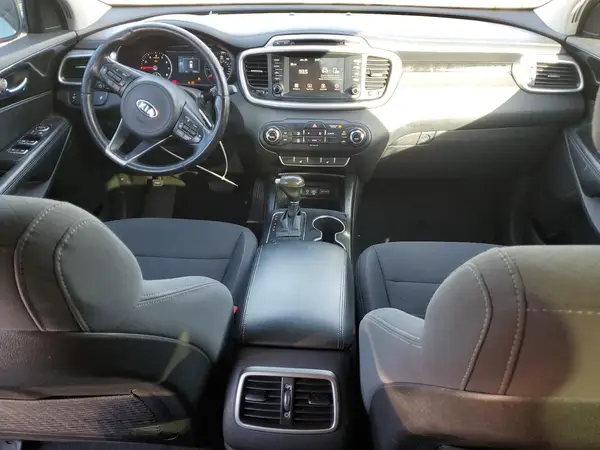 5XYPG4A34HG218815 2017 KIA SORENTO - Image 8