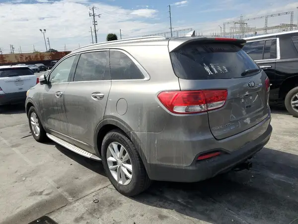 5XYPG4A34HG222962 2017 KIA SORENTO - Image 2