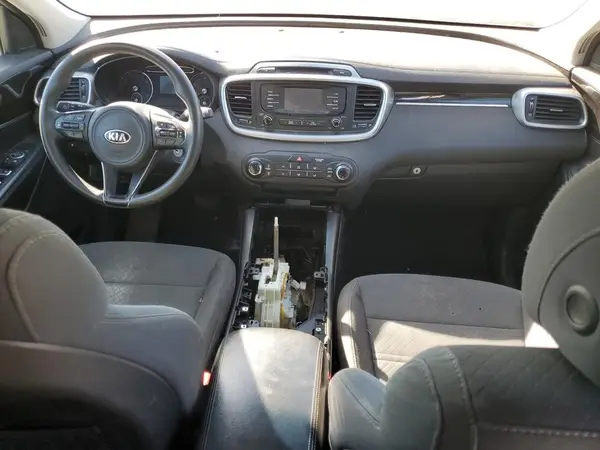 5XYPG4A34HG238319 2017 KIA SORENTO - Image 8