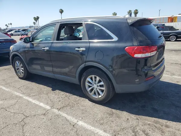 5XYPG4A34HG238885 2017 KIA SORENTO - Image 2
