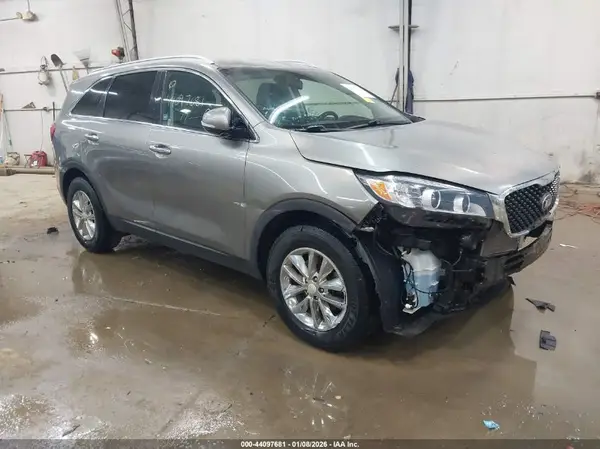 5XYPG4A34HG239325 2017 KIA SORENTO - Image 1