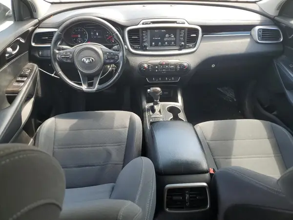5XYPG4A34HG240541 2017 KIA SORENTO - Image 8