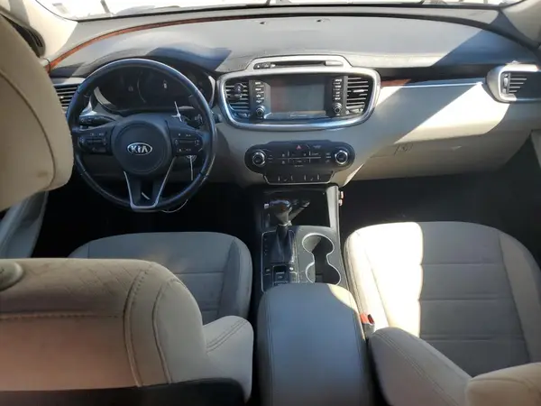 5XYPG4A34HG244735 2017 KIA SORENTO - Image 8