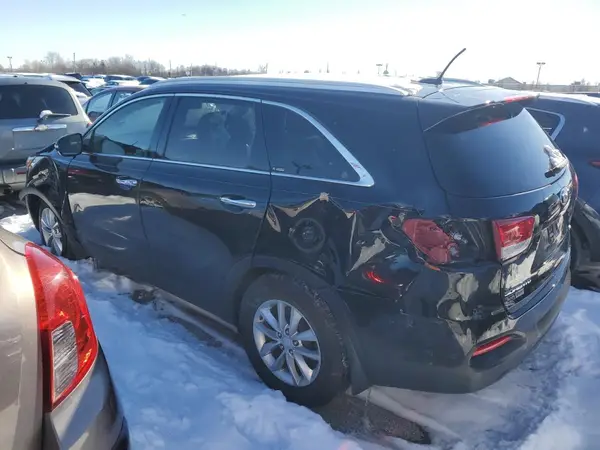 5XYPG4A34HG245755 2017 KIA SORENTO - Image 2