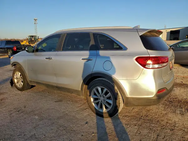 5XYPG4A34HG246968 2017 KIA SORENTO - Image 2