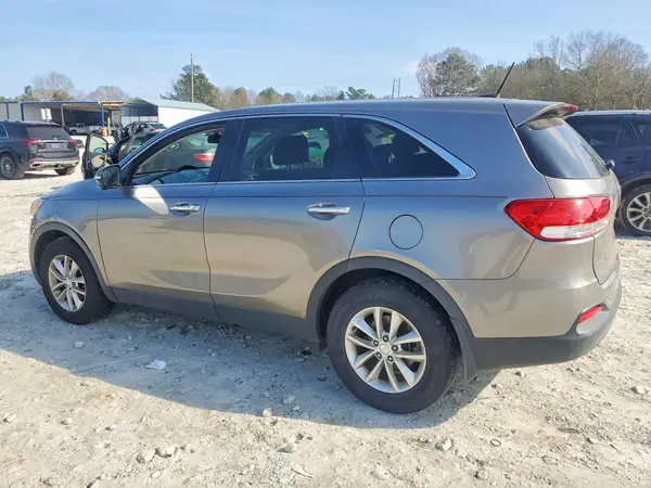 5XYPG4A34HG247702 2017 KIA SORENTO - Image 2