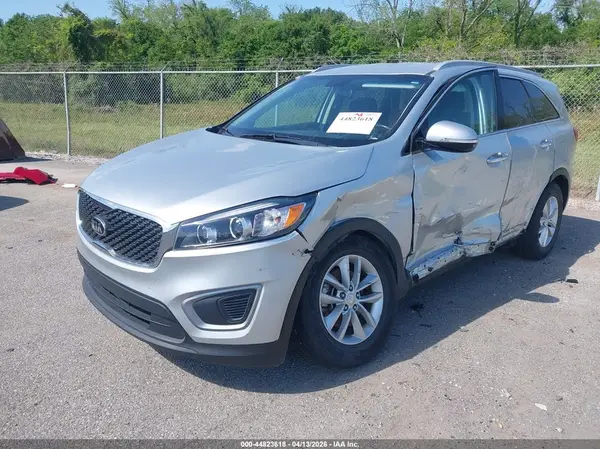 5XYPG4A34HG249076 2017 KIA SORENTO - Image 2