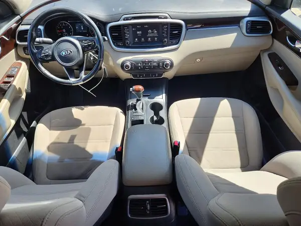 5XYPG4A34HG250955 2017 KIA SORENTO - Image 8