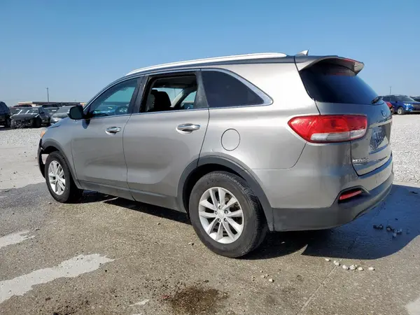 5XYPG4A34HG255363 2017 KIA SORENTO - Image 2
