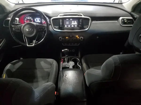 5XYPG4A34HG257243 2017 KIA SORENTO - Image 8