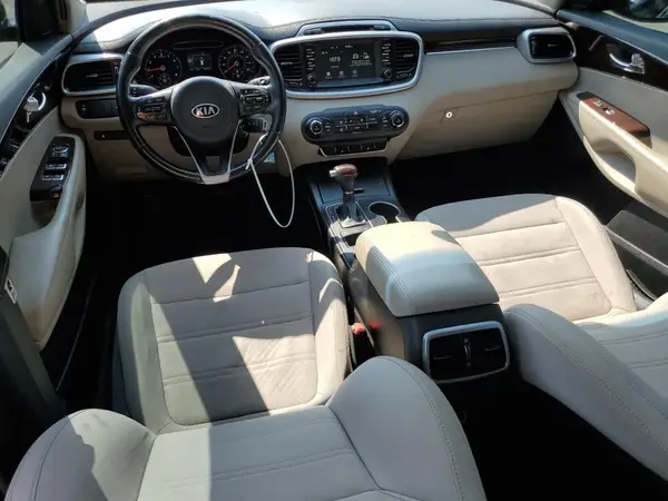 5XYPG4A34HG257632 2017 KIA SORENTO - Image 8