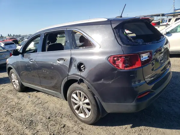 5XYPG4A34HG258196 2017 KIA SORENTO - Image 2