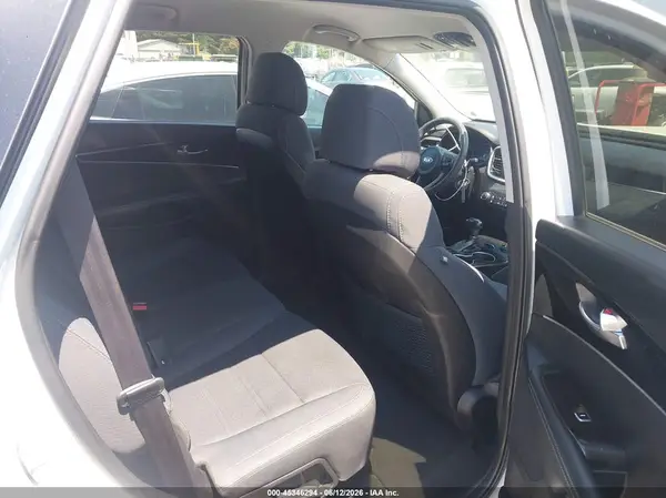 5XYPG4A34HG259249 2017 KIA SORENTO - Image 8