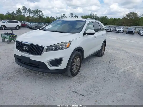 5XYPG4A34HG261289 2017 KIA SORENTO - Image 2