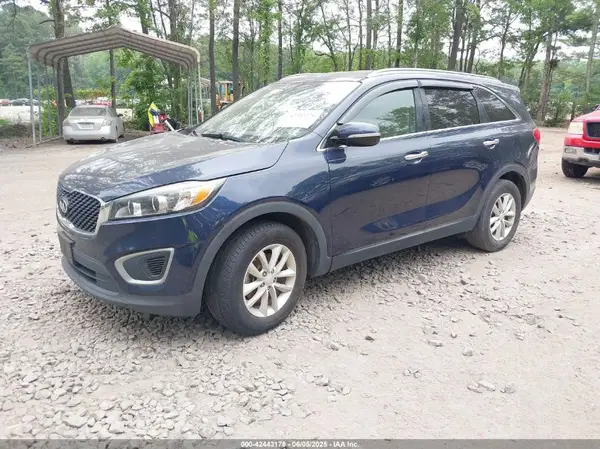 5XYPG4A34HG262040 2017 KIA SORENTO - Image 2