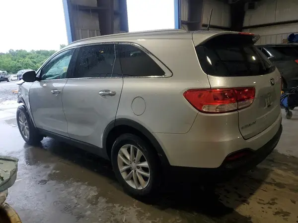 5XYPG4A34HG263639 2017 KIA SORENTO - Image 2