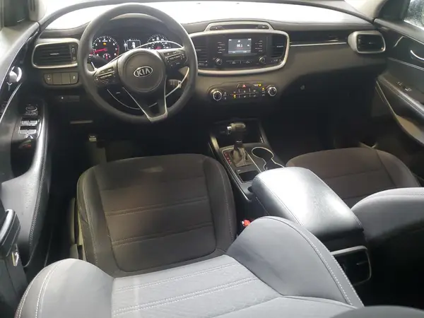 5XYPG4A34HG263639 2017 KIA SORENTO - Image 8