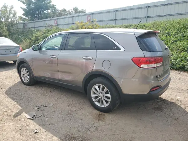 5XYPG4A34HG263950 2017 KIA SORENTO - Image 2