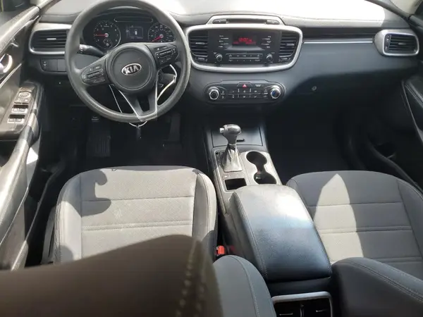 5XYPG4A34HG263950 2017 KIA SORENTO - Image 8