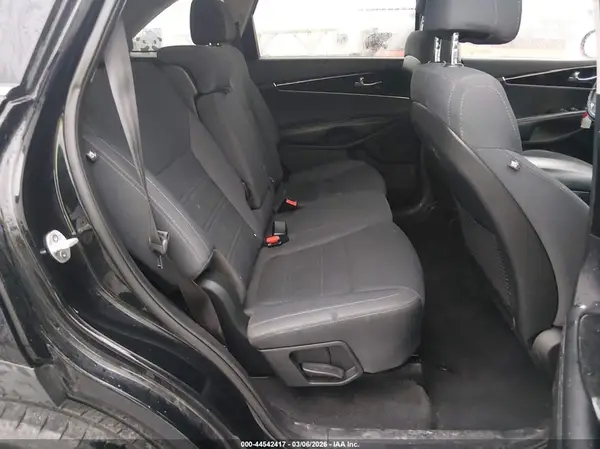 5XYPG4A34HG267416 2017 KIA SORENTO - Image 8