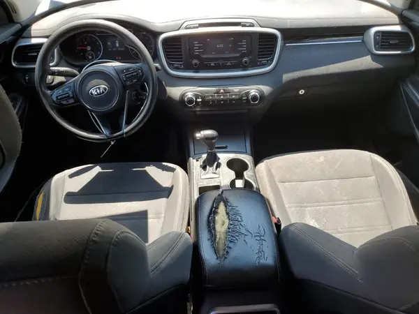 5XYPG4A34HG268520 2017 KIA SORENTO - Image 8