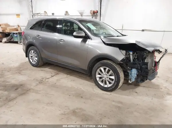 5XYPG4A34HG270414 2017 KIA SORENTO - Image 1