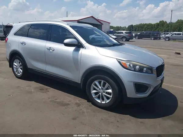 5XYPG4A34HG273507 2017 KIA SORENTO - Image 1