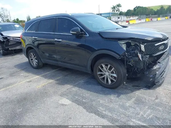 5XYPG4A34HG276651 2017 KIA SORENTO - Image 1
