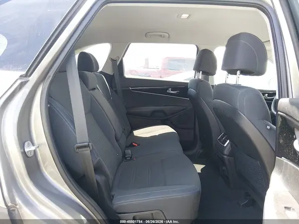 5XYPG4A34HG277296 2017 KIA SORENTO - Image 8