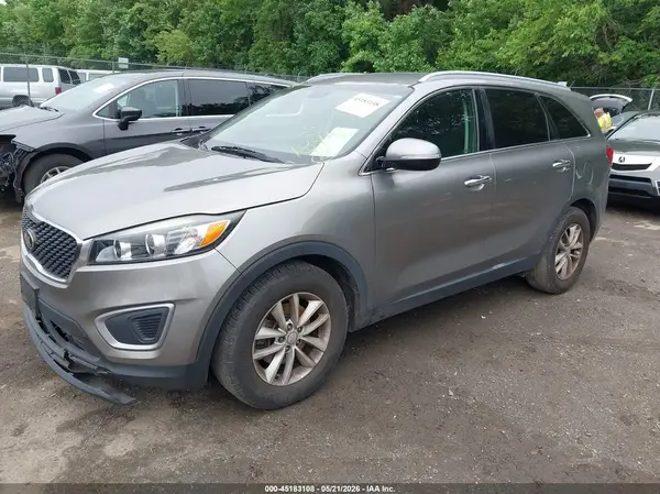 5XYPG4A34HG287049 2017 KIA SORENTO - Image 2
