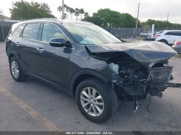 5XYPG4A34HG295846 2017 KIA SORENTO - Image 1