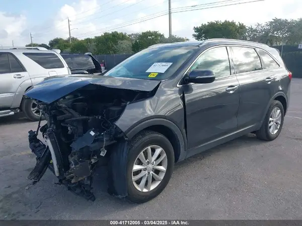 5XYPG4A34HG295846 2017 KIA SORENTO - Image 2