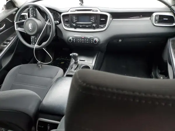 5XYPG4A34HG298620 2017 KIA SORENTO - Image 8